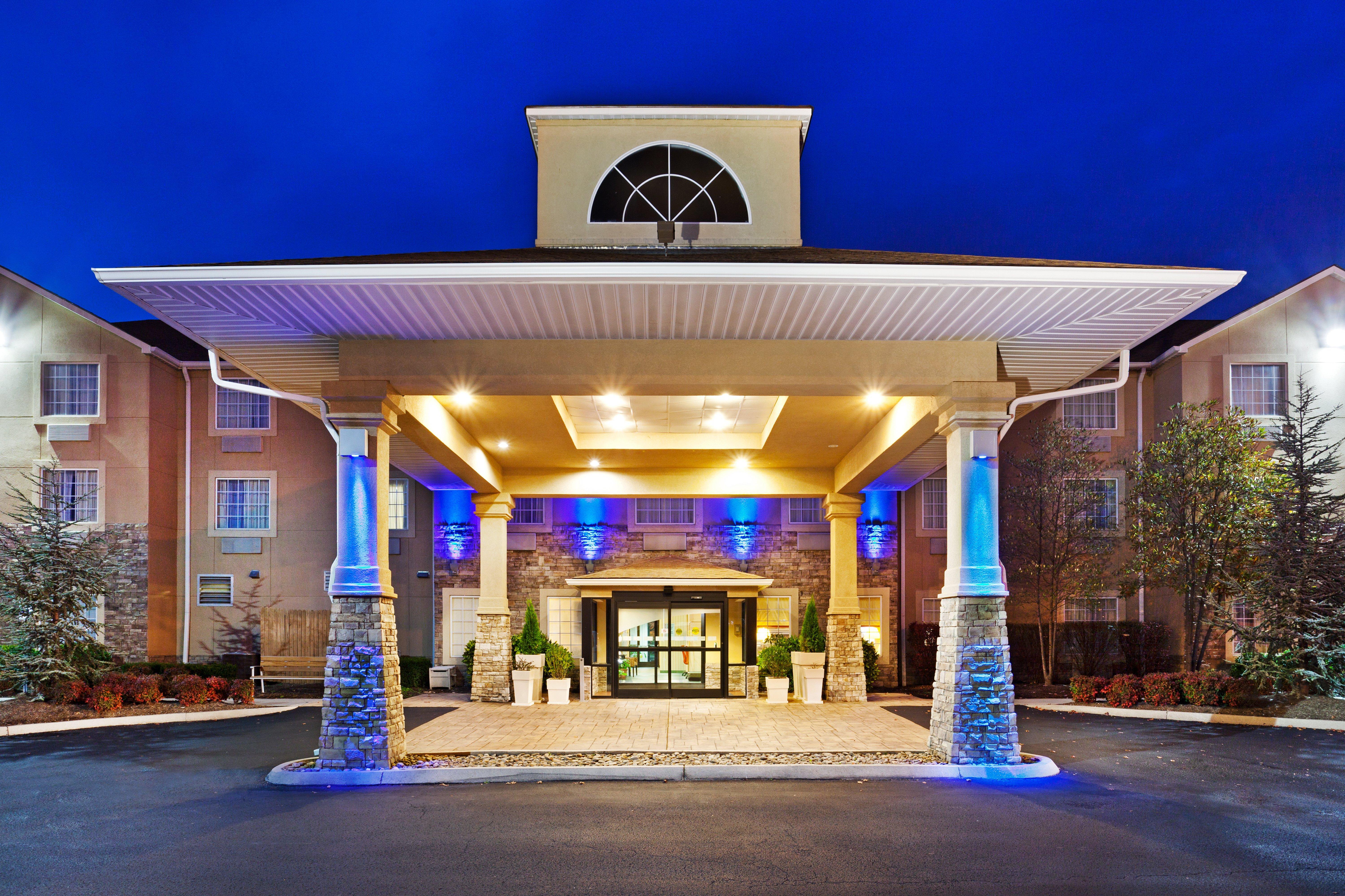 Holiday Inn Express Hotel & Suites Alcoa Knoxville Airport By Ihg Exterior foto